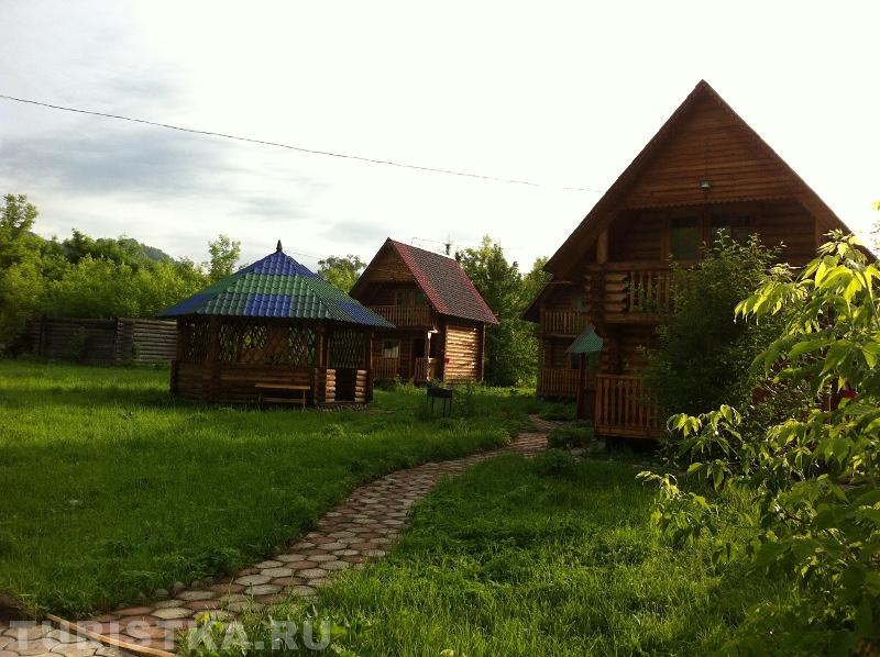 База отдыха Деревенька Ямановка на сайте Altai Travel Guide