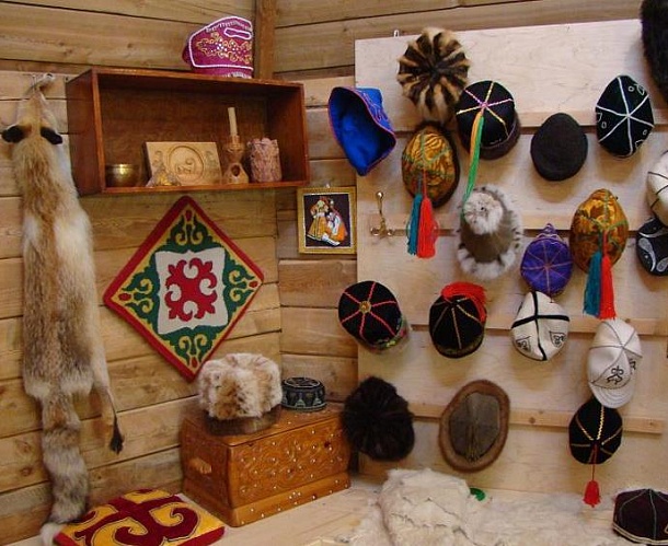 Музей сувениров и национальной одежды Оминых