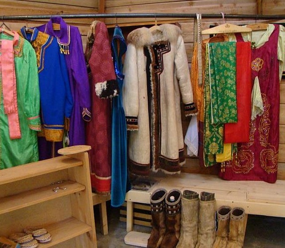 Музей сувениров и национальной одежды Оминых