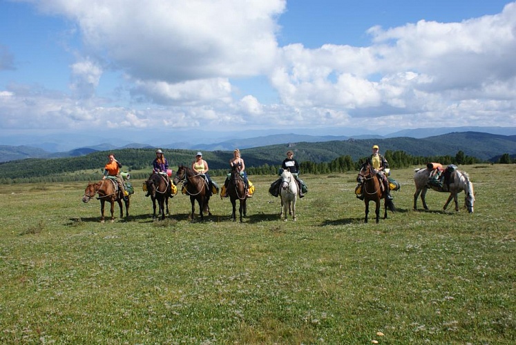 Конные экскурсии от конно-спортивной базы "Байрам"